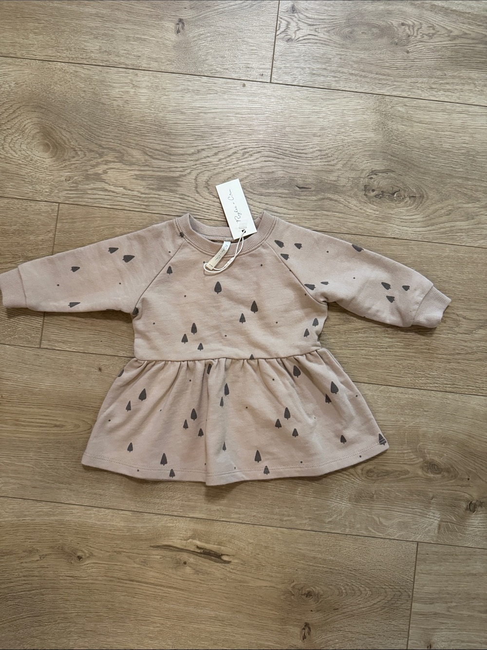 Rylee + Cru NWT long sleeve raglan dress w/trees cram beige 0-3month